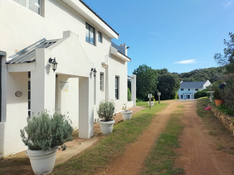 8 Bedroom Property for Sale in Stilbaai Oos Western Cape